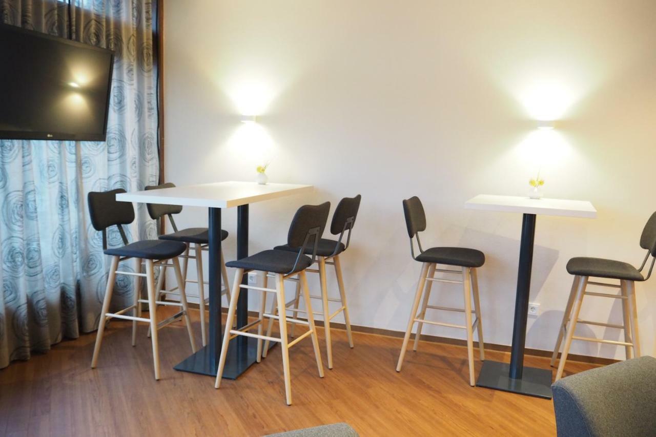 Hotel Fuchsen Кирххайм унтер Тек Екстериор снимка