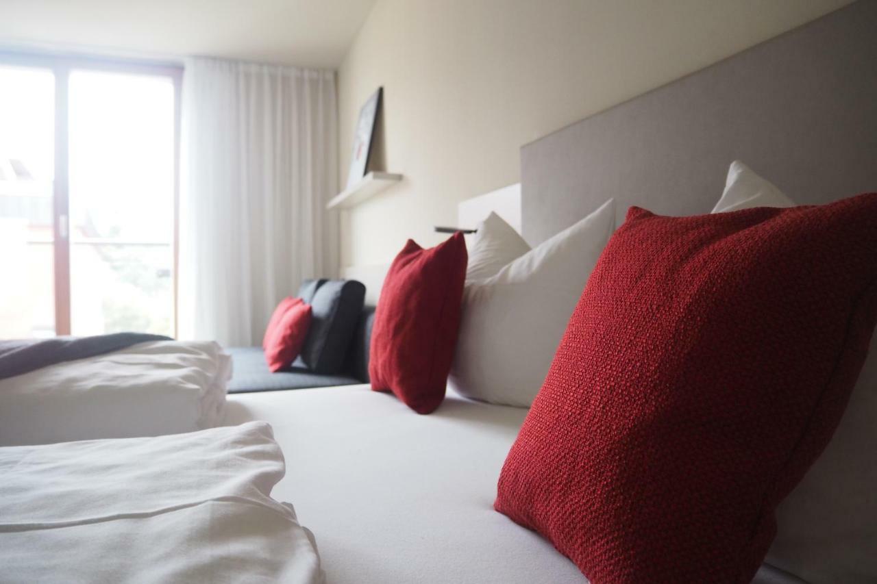 Hotel Fuchsen Кирххайм унтер Тек Екстериор снимка
